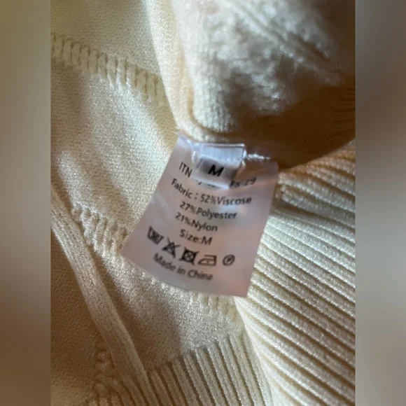 Cable Knit Cozy Embroidered Cardigan Sweater Size M - Picture 8 of 10